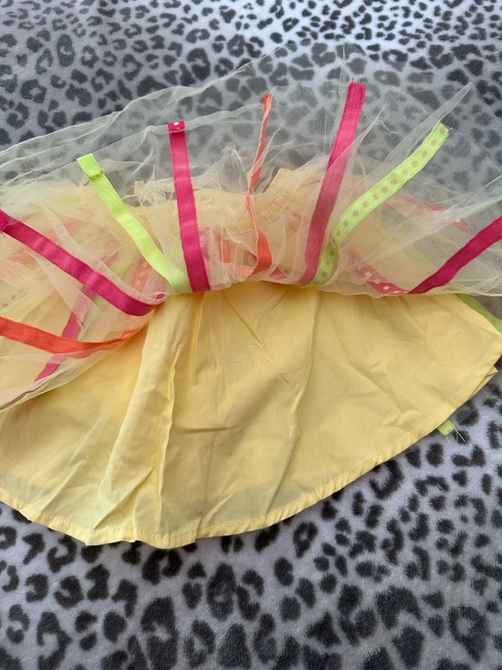 2009 Gymboree Tulle Ribbon Layered Skirt in Yellow Size 3T